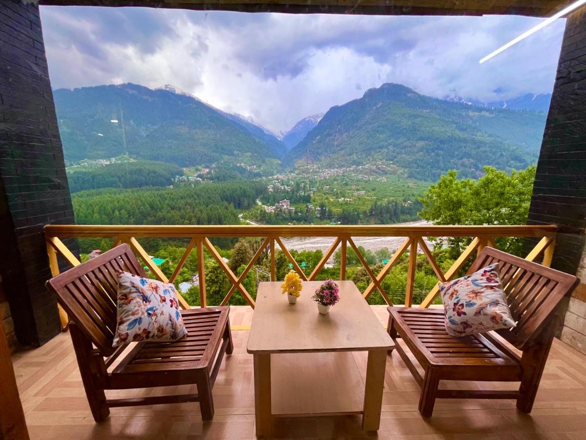 Naina Spring Resort, Manali - Away From City Hustle Buitenkant foto
