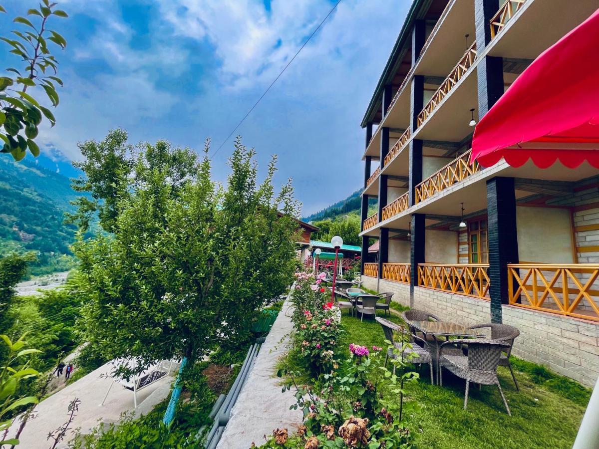 Naina Spring Resort, Manali - Away From City Hustle Buitenkant foto